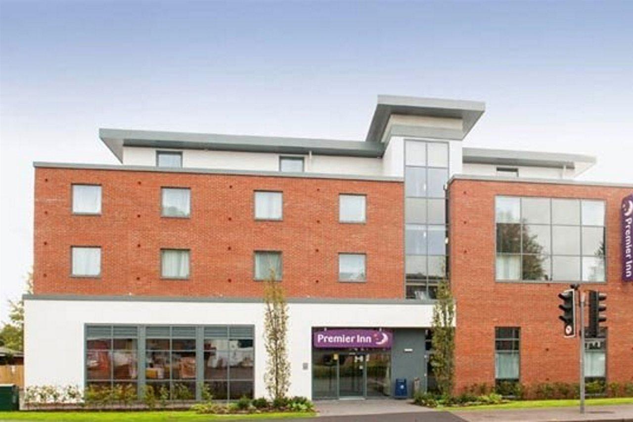Premier Inn Флит Экстерьер фото